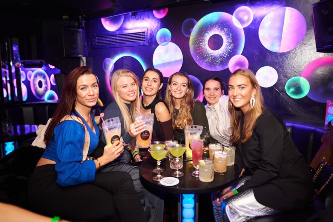 Pub Crawl of Central London - Venue Atmospheres: Bars and Nightclubs