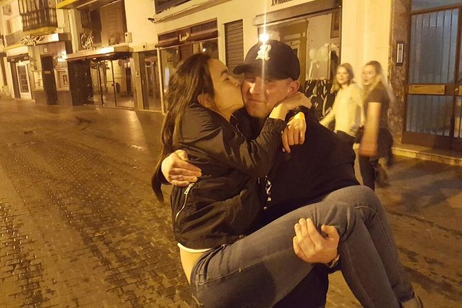 Pub Crawl Porto - The Role of the Guides and Overall Atmosphere