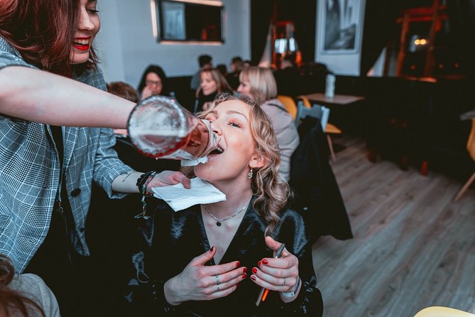 Pub Crawl + Unlimited Drinks + VIP entry + Drinking Games & Photographer - Venue Quality and Nightlife Highlights