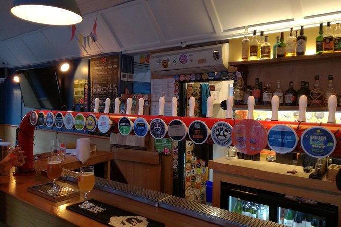 Pub & History Tour London (History & Beers) - Practicalities: Meeting Point, Group Size, and Accessibility