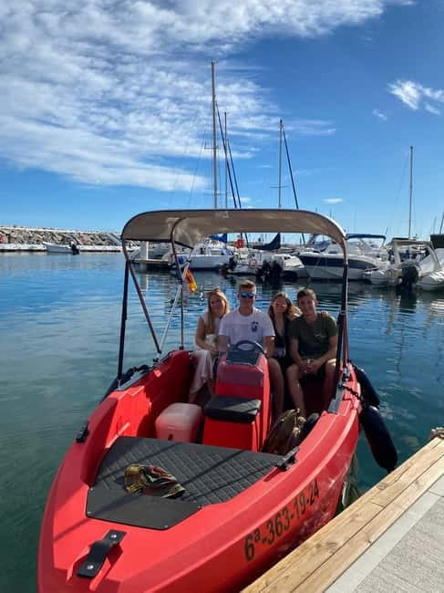 Puerto Banús: Private Cruise with Dolphins & Wakeboard - The Crew and Guides: Friendly and Professional
