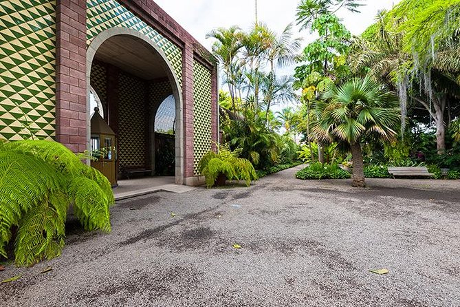 Puerto de la Cruz City Tour with Transfers - Practicalities: Pacing, Group Size, and Accessibility