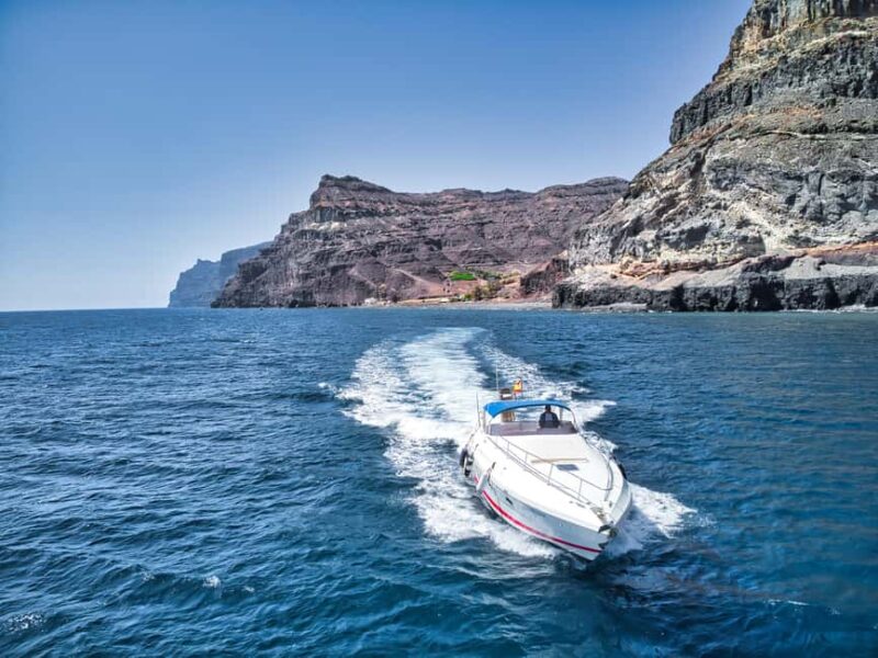 Puerto de Mogán: Private yacht for up to 9 people, 1 hour - The Route: From Mogán to Veneguera and Back