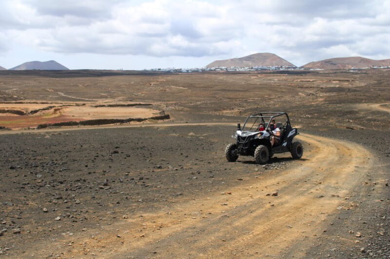 Puerto del Carmen: Buggy Adventure - Balancing On-Road and Off-Road Driving
