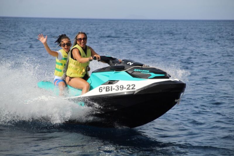 Puerto del Carmen: Single or Double Jet Ski Rental - Suitable Participants and Restrictions