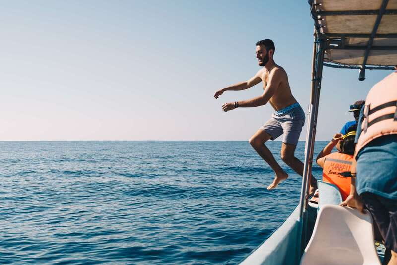 Puerto Escondido: Boat Cruise and Market Visit - Marine Life Encounters and Wildlife Spotting Tips