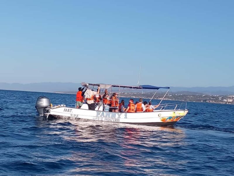 Puerto Escondido: Boat tour to enjoy the sunset - The Bay Views and Scenic Coastline of Puerto Escondido