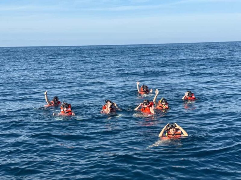 Puerto Escondido: Boat tour to enjoy the sunset - Watching the Sunset and Making a Wish from the Water