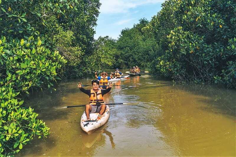 Puerto Escondido: Kayak Adventure On Manialtepec Lagoon - The Experience of Guides and Group Size