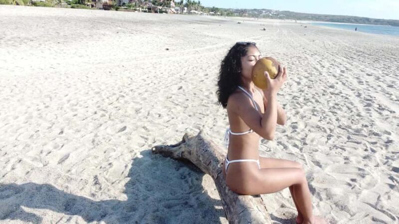 Puerto Escondido: Market Tour, Beach, and Drone Video - Relaxing Coffee Break at Playa Carrizalillo