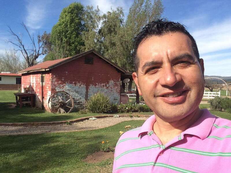 Puerto Penasco: Malecon Walking Tour - Learning About the Fisherman Sculpture and Coastal Heritage