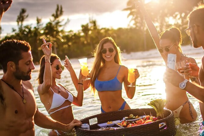 Puerto Vallarta: All Inclusive Coast & Fun 4hrs 40`Lagoon Ibiza - What Makes This Yacht Tour in Puerto Vallarta Unique