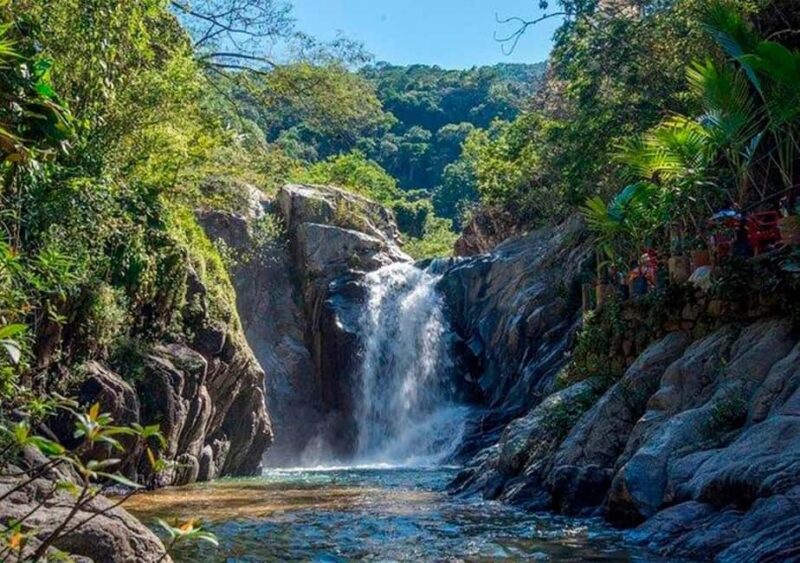 Puerto Vallarta: Cruise, Breakfast, Lunch & Open Bar Onboard - Explore Puerto Vallarta’s Waterways and Beaches for $87