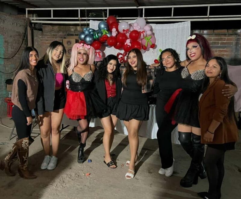 Puerto Vallarta: Exclusive Drag Queen Show for groups - The Experiences Pacing and Interaction Dynamics