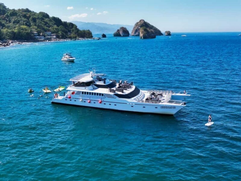 Puerto Vallarta: Private Mega Yacht Limousine of the Sea 1 - Discover the Private Mega Yacht Limousine of the Sea in Puerto Vallarta