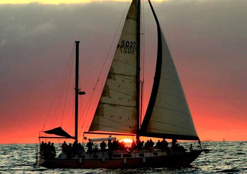 Puerto Vallarta: Private Sunset Sail - Enjoy Refreshing Margaritas and Piña Coladas on Board
