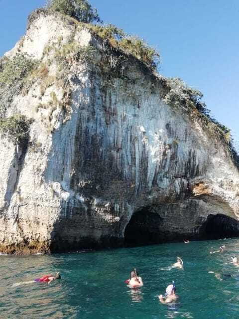 Puerto Vallarta: Private Tour Los Arcos Snorkeling - Relaxing on the Water: Refreshments and Scenic Cruising