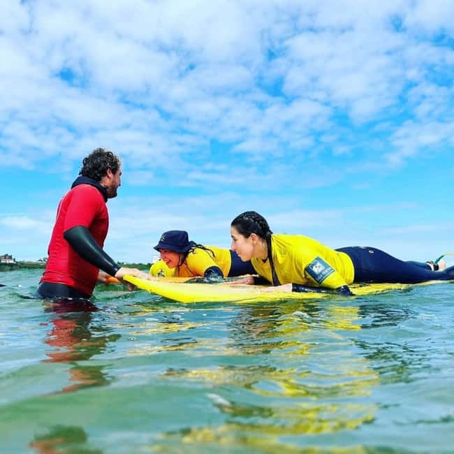 Puerto Vallarta: Surf Lesson beginner & intermediate - Group Size and Language Support