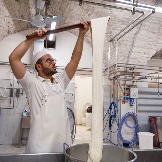 Puglia: Masseria Seppunisi Tour, Cheese, Burrata Tasting - Practical Details: Meeting Point and Accessibility