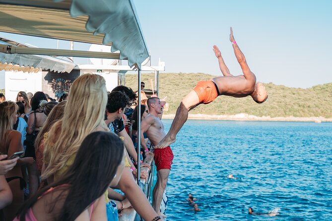 Pula: Boom Boat Party Sunset Cruise, Drinks, DJ & After-Party - Entertainment and Atmosphere Aboard