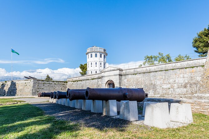 Pula E-Bike Tour: From Verudela to Pula City Center - The Arch of the Sergii: A Roman Triumphal Monument