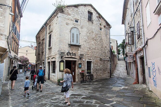 Pula Essentials Walking Tour - Starting at Titov Park: Introduction to Pula’s Old Town