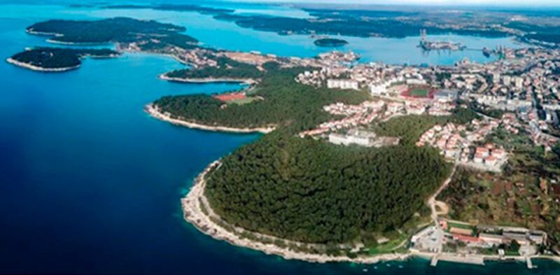 Pula: Harbor Cruise with unlimited Drinks - Visiting Punta Christo: Scenic Coastal Spot
