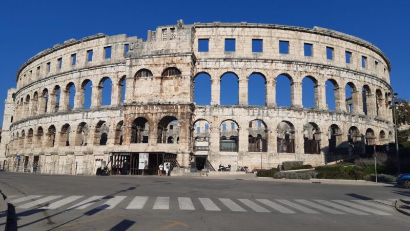 Pula: Historic Sites Private Walking Tour - Exploring the Roman Forum and Ancient Temples