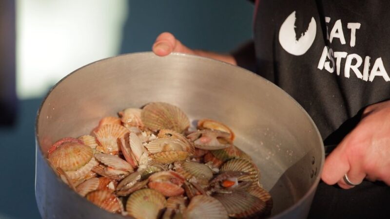 Pula: Market Tour, Cooking Class, and a Meal with Wine - Exploring Pula’s Fish and Greens Market