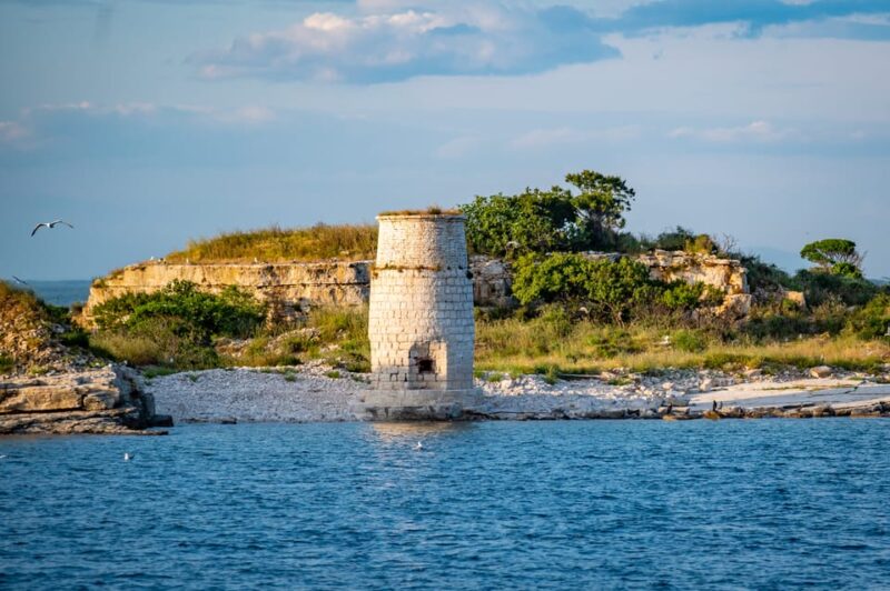 Pula: National Park Brijuni/2 swimming stops/lunch/drinks - The Onboard Lunch Experience