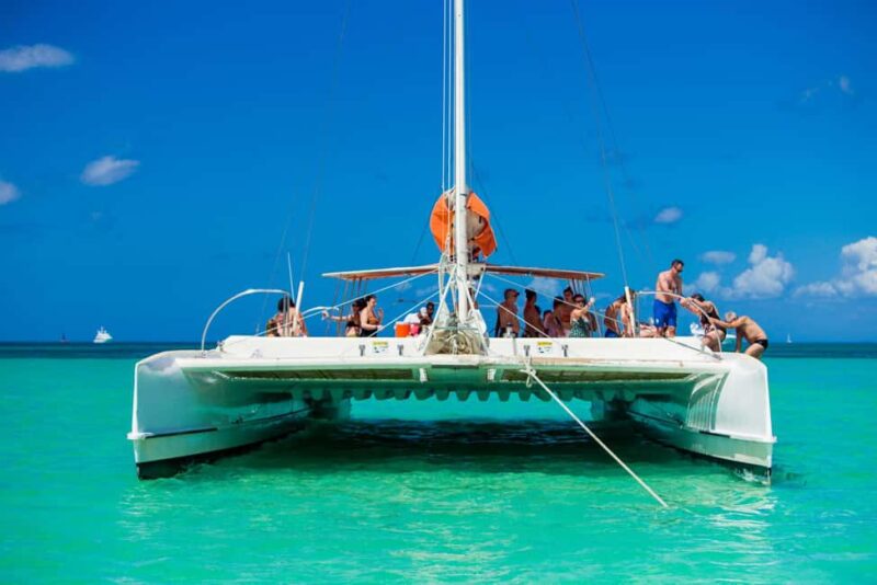 Punta Cana: Saona Island Full-Day Open Bar, Lunch & Transfer - Speedboat Ride to Saona Island: The Thrill of the Open Waters