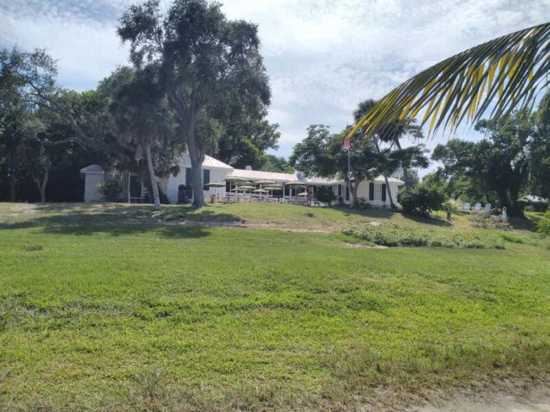 Punta Gorda: Boat tour to Cabbage Key and beaches. - Climbing the Water Tower for Panoramic Views