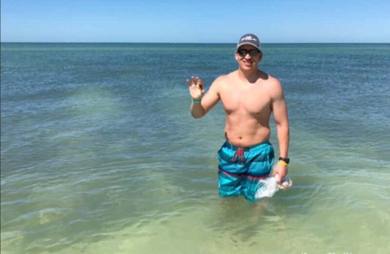 Punta Gorda: Boat tour to the beaches and sandbars. - Saltwater Dreaming Charters: Experience Level and Trustworthiness