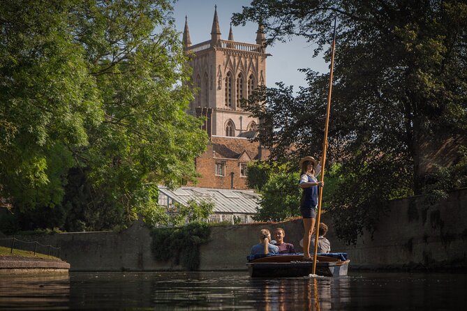Punting Tour in Cambridge - Discover Cambridge’s Icons on a 45-Minute Punting Tour