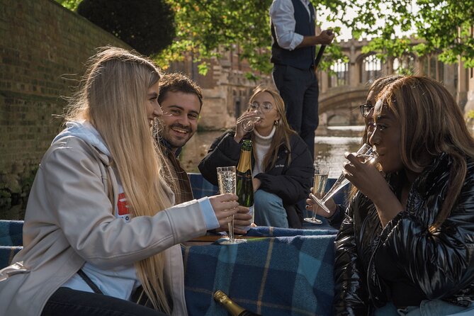 Punting Tour in Cambridge - Practical Information and Booking Details