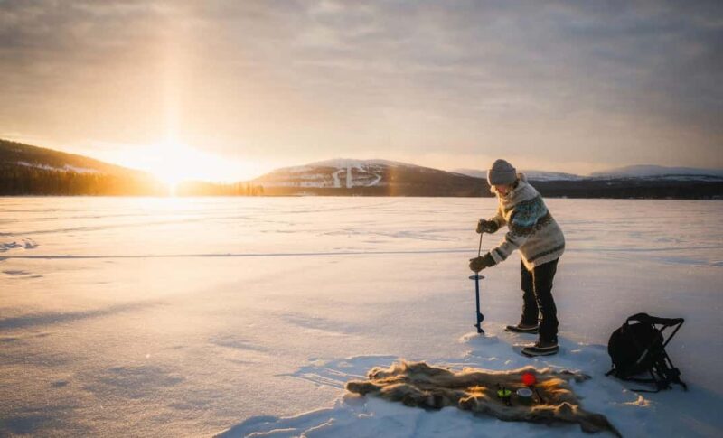 Pyhä: Ice Fishing Experience at Frozen Lake - What the Tour Includes: Gear, Drinks, and Snacks