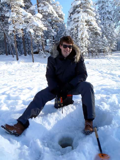 Pyhä: Ice Fishing Experience at Frozen Lake - Catching Fish and the Lakeside Enjoyment