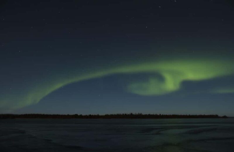 Pyhätunturi: Northern Lights Hunting Tour with Hot Drinks - Key Points