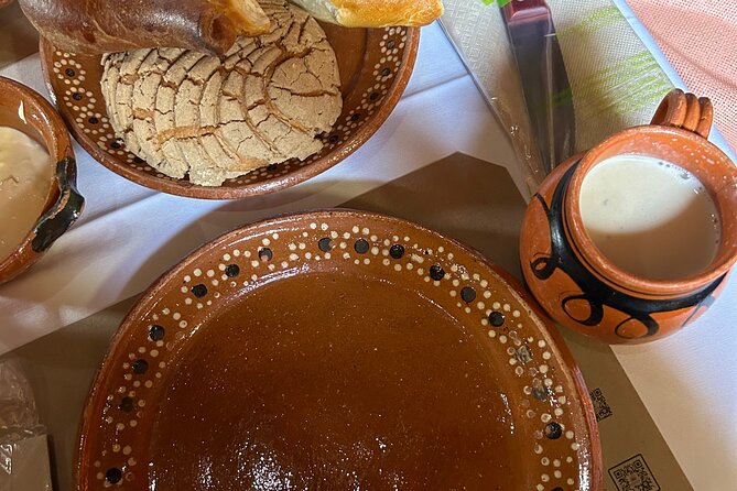 Pyramids of Teotihuacan and restaurant la Gruta (Original) - Return Journey to Mexico City