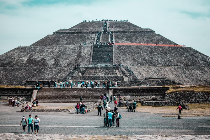 Pyramids of Teotihuacan, Guadalupe Shrine & Tlatelolco Tour - Discovering the Pyramids of Teotihuacan