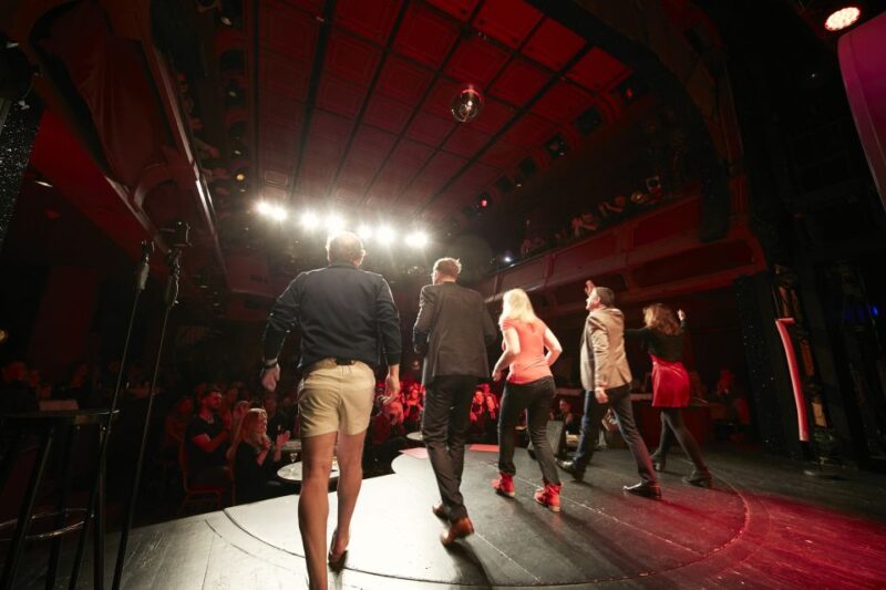 Quatsch Comedy Club Berlin: Die Late Night Show - Accessibility and Practicalities in Detail