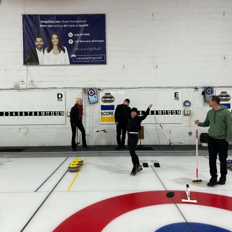 Quebec City Curling Experience with instructor and equipment - Quebec City’s Curling Facility and Location