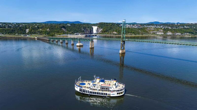 Québec City: Guided Sightseeing River Cruise - The Experience of the Outdoor Decks and Views