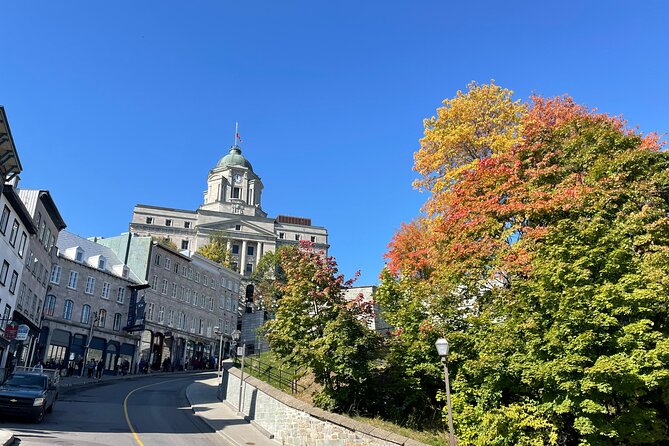 Quebec City Highlights walking tour (2h) - Exploring the Pole Culturel du Monastere des Ursulines