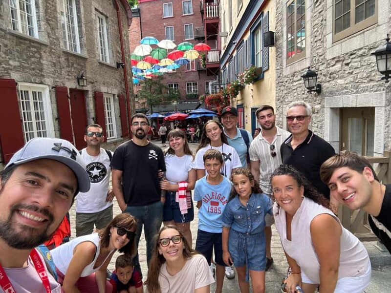 Québec: City Highlights Walking Tour | 3-Hour - Marveling at the Québec City Mural