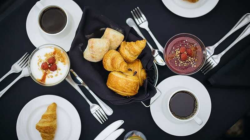 Québec City: Weekend River Brunch Cruise - The Optional VIP Signature Upgrade