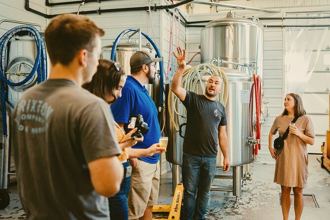 Quebec Craft Beer Tour - From Ottawa & Gatineau - Relaxing at 5e Baron in Old Aylmer