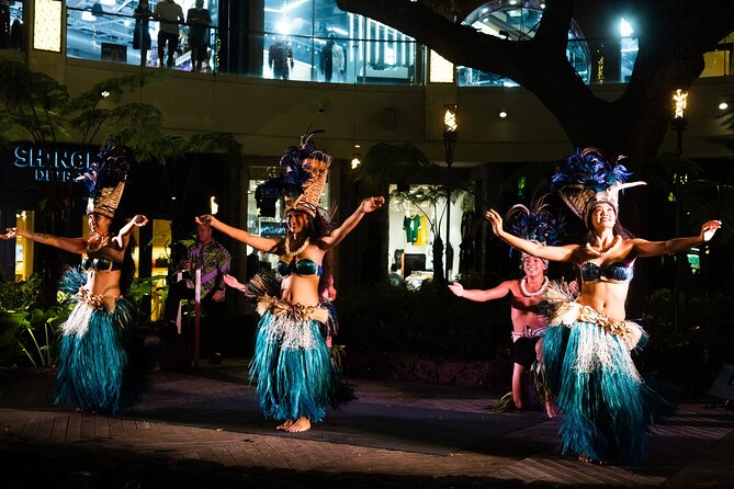 Queens Luau in the Heart of Waikiki - Key Points