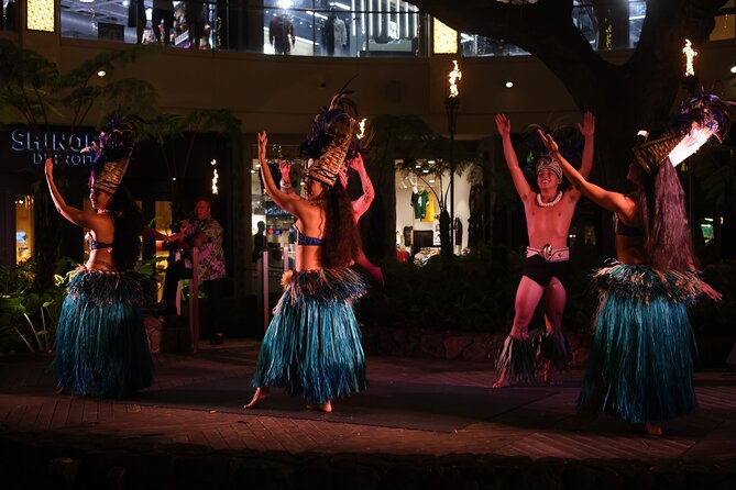 Queens Luau in the Heart of Waikiki - Crowd Levels and Seating Arrangements