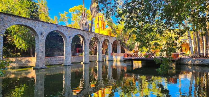 Querétaro: Haciendas, Vineyards, and Magical Towns Day Trip - Discover Peña de Bernal and Its Iconic Monolith